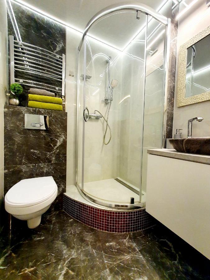 Chill Toronto Apartman Białystok Kültér fotó