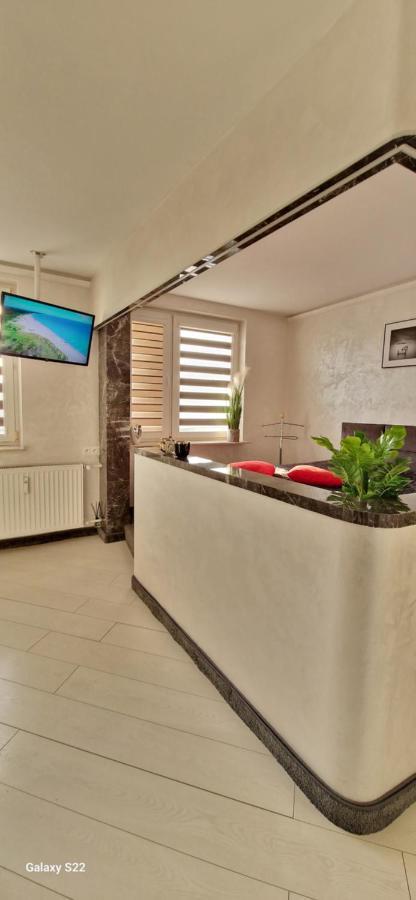Chill Toronto Apartman Białystok Kültér fotó